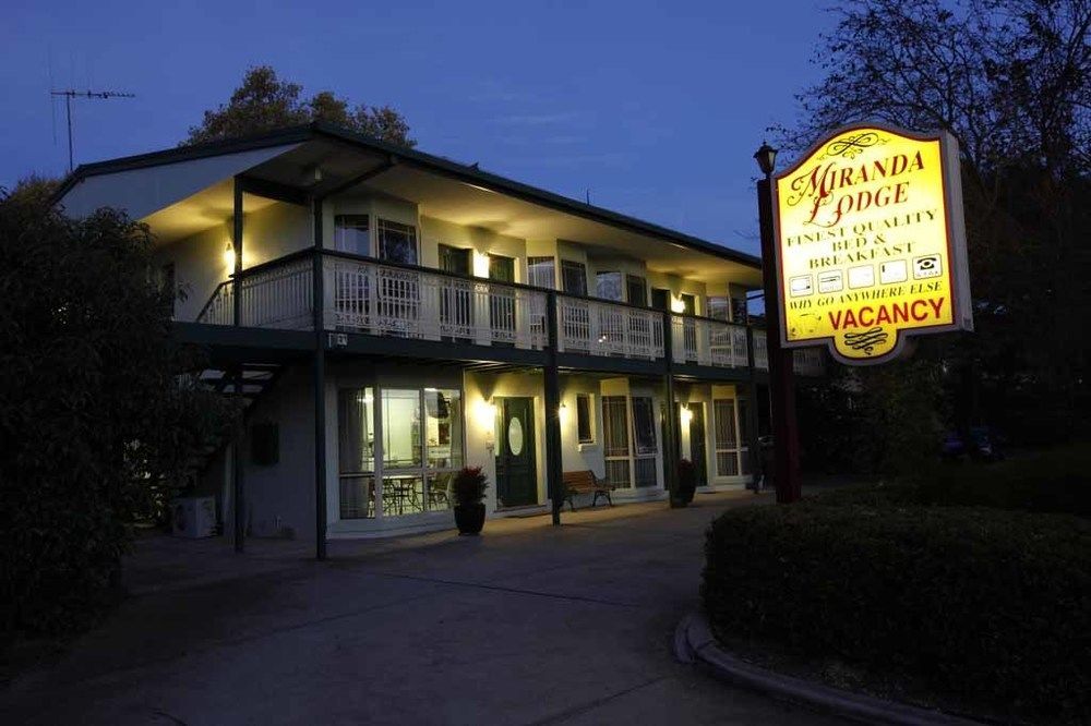 Miranda Lodge Канберра Екстер'єр фото